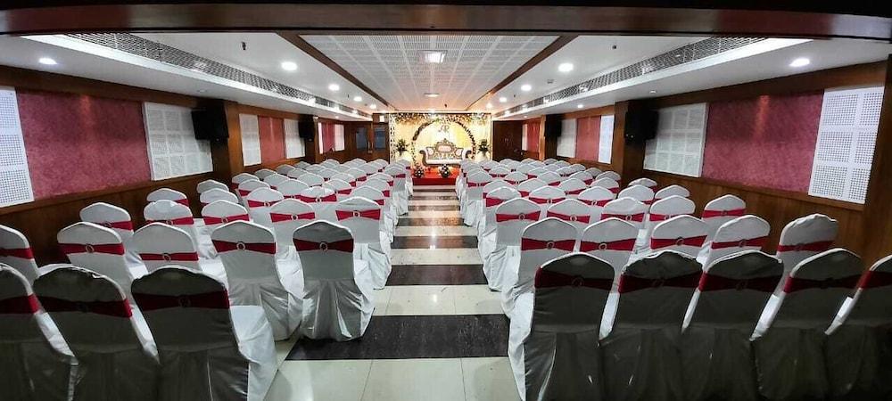 Hotel Prince Gardens Coimbatore Eksteriør bilde