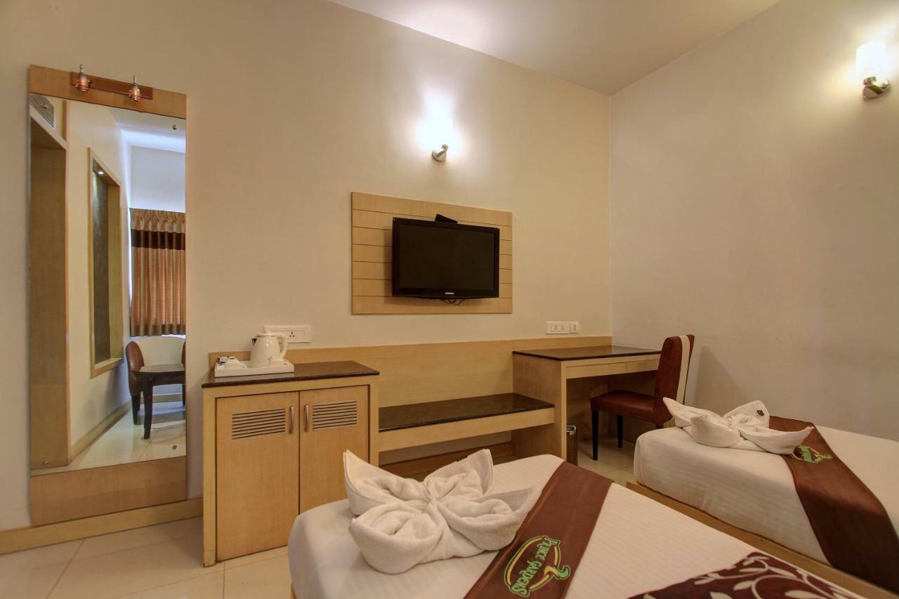 Hotel Prince Gardens Coimbatore Eksteriør bilde